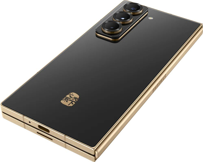 上图为三星 W25，图源：三星官网