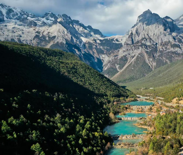 月亮谷 记者 陈飞 摄