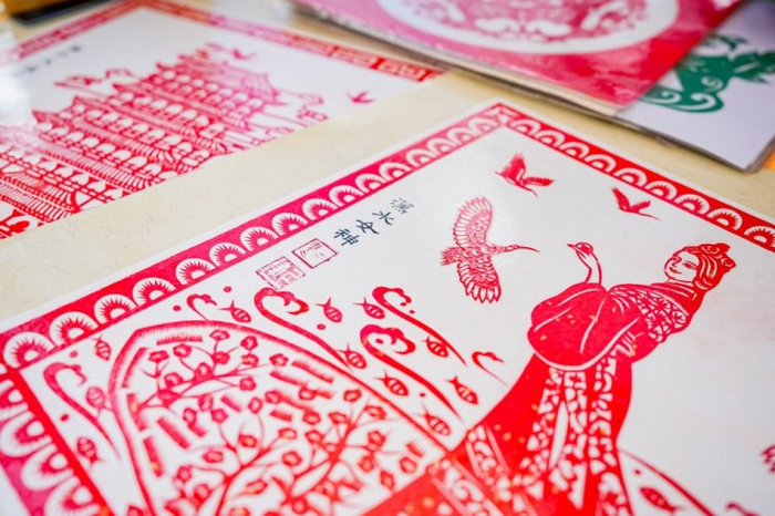 精美的剪纸作品（陕西省体育局供图）