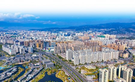 西昌城区俯瞰。佘钢摄