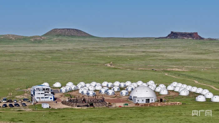 乌兰哈达火山地质公园附近的露营地（央广网发  孙磊  摄）