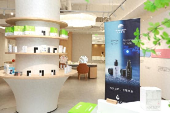 图：仙妮蕾德2025新品臻享会，广州