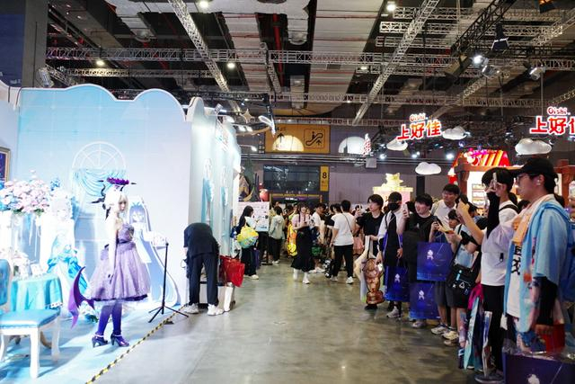 展会现场，张熠摄