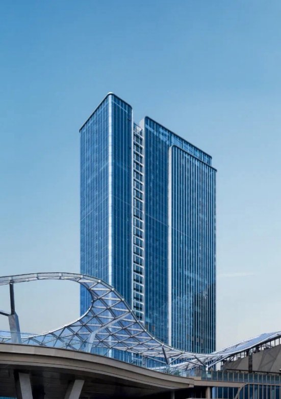 （龙湖光年TOD实景图）