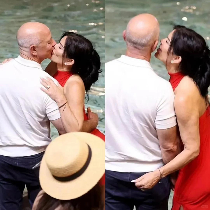 贝索斯和现任妻子