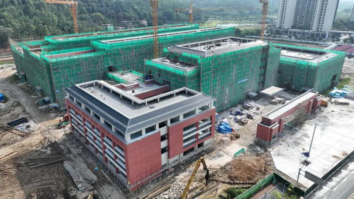建设中的清远一中松苏岭中学项目。通讯员 何智杰 摄