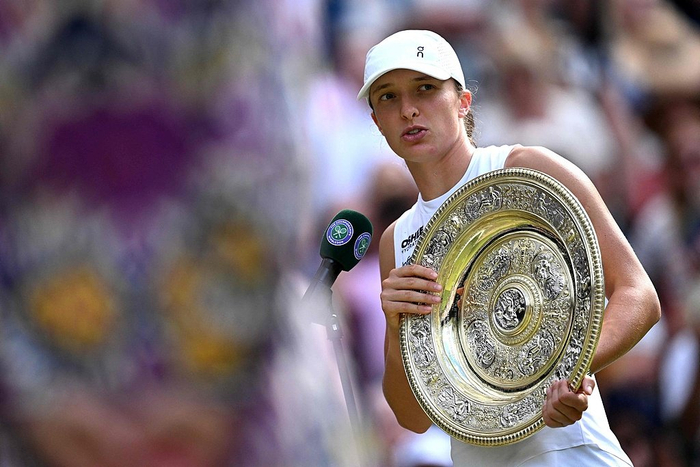 △波兰选手斯维亚特克赢得温网女单冠军