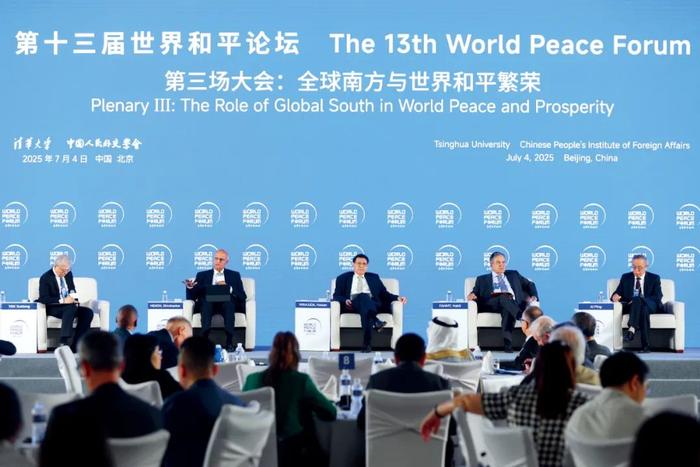 7月4日，趋势还难以预测。站哪边近年来	，俄乌<p>　　来源	
：中国新闻周刊</p><p cms-style=
