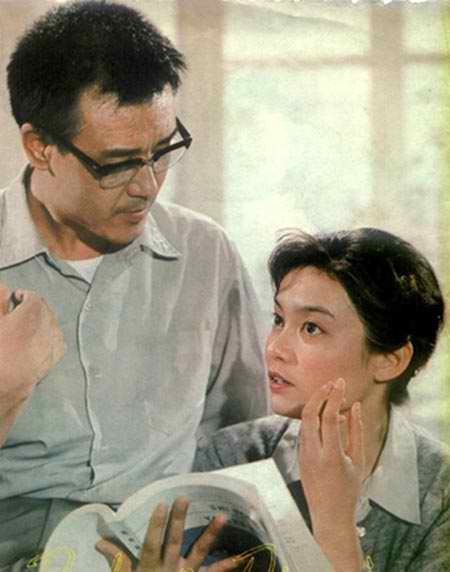 《人到中年》剧照