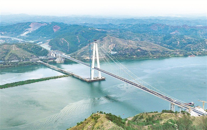 藤州浔江大桥全景。 受访单位供图