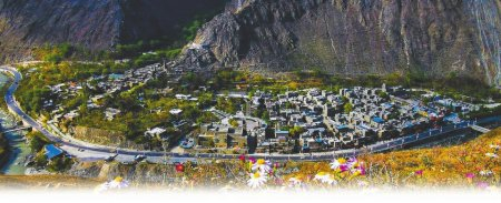 春日桃坪羌寨。理县县委宣传部供图