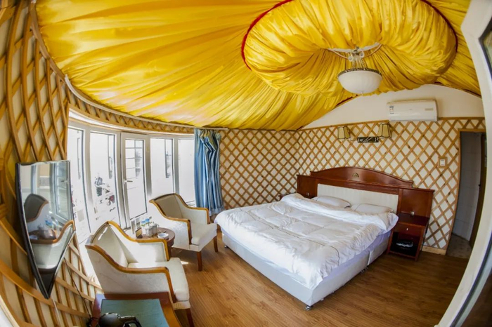 童日格设计的悬浮式蒙古包“云朵屋”。乌兰察布市委宣传部供图