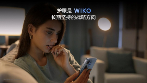 旗舰级OLED臻彩护眼屏，奠定视觉舒适基石：