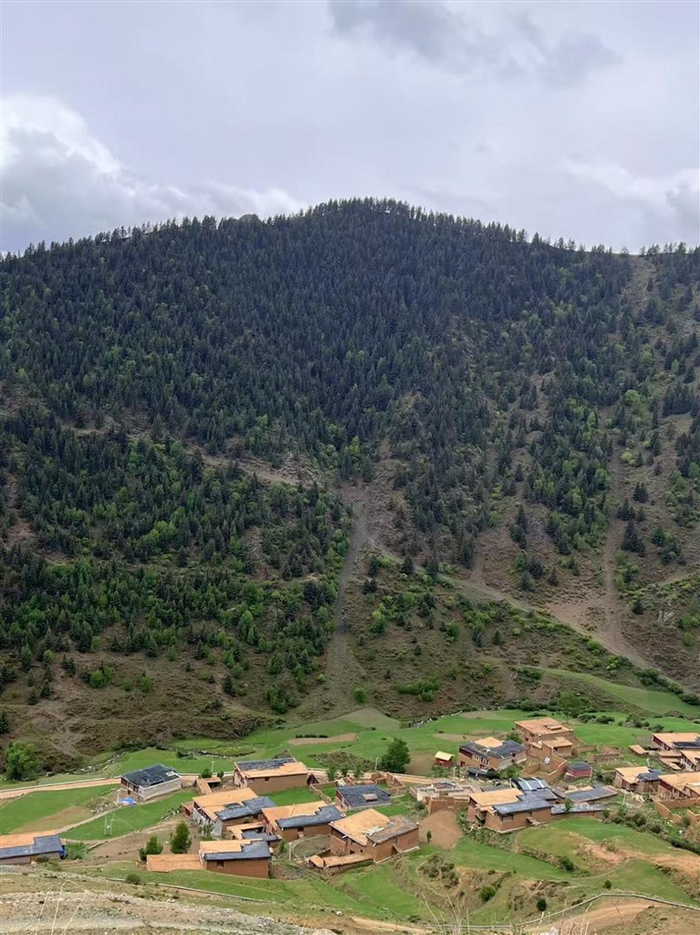 “麦当劳”线路沿途经过的村落。