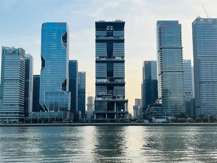 ▲中间为腾讯广州总部大楼