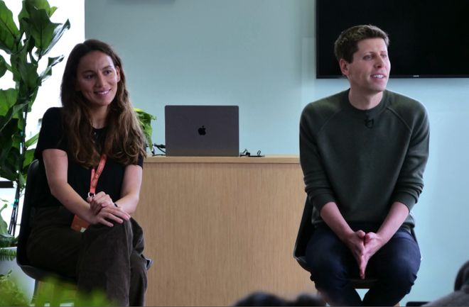 ▲Mira Murati（左）和Sam Altman（右）。