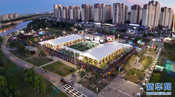海拉尔区夜景。新华网发（苑忠轩 摄）