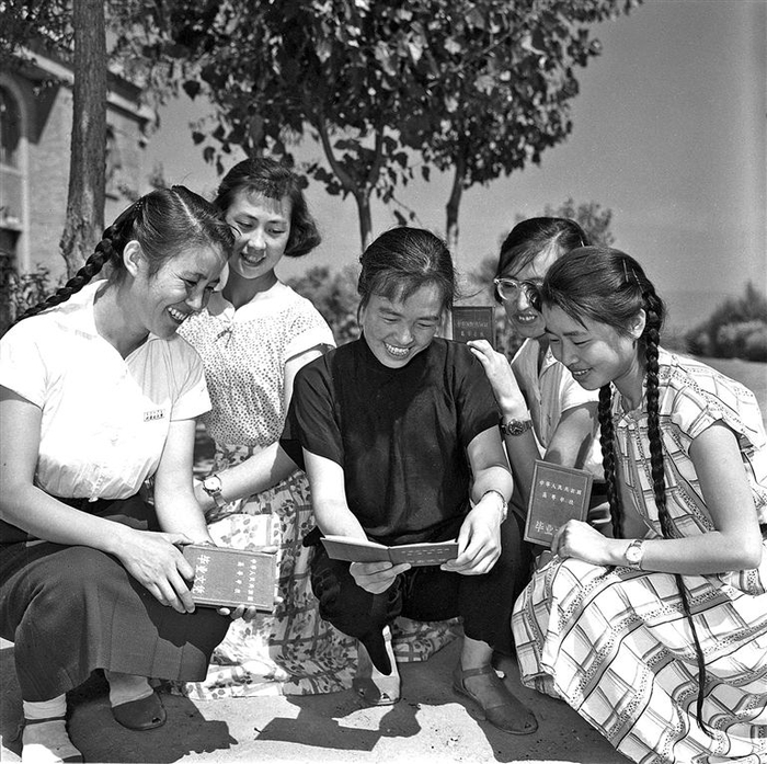 　1962年，内蒙古大学第一届毕业生。吉雅 摄