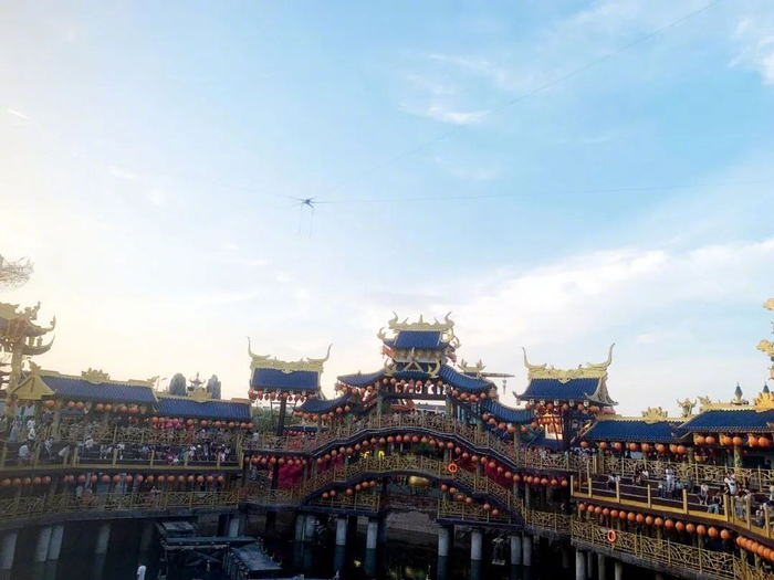 万岁山武侠城景区。图/受访者提供