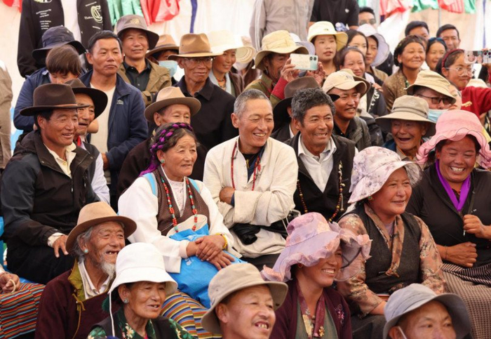 演出现场的观众 宋飞 摄