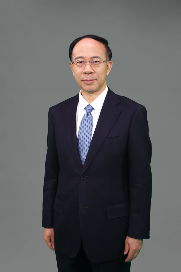 （十四届全国政协经济委员会副主任、中央财经委员会办公室原副主任尹艳林，受访者供图）
