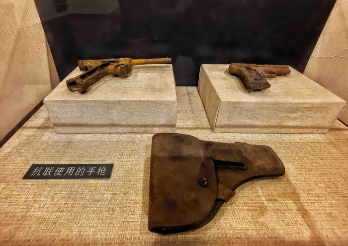 李兆麟将军纪念馆内展出的抗联使用的手枪
