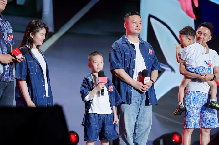 ▲红旗粉丝们分享他们与红旗品牌之间“双向奔赴”的动人故事