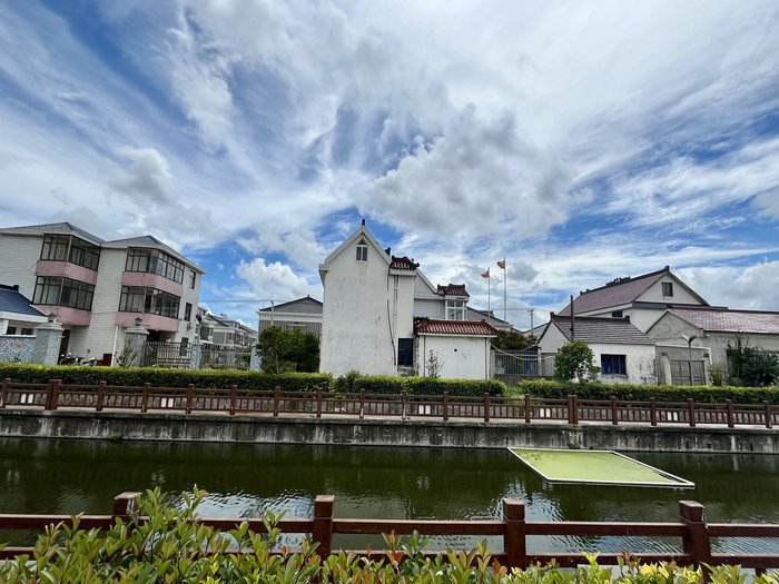 河对岸小区有道禄的房子。 界面新闻记者王思思/摄