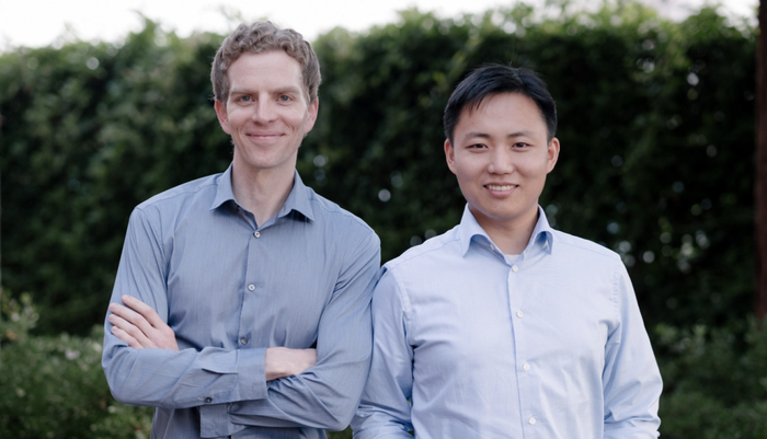 △两位Nuro创始人合影