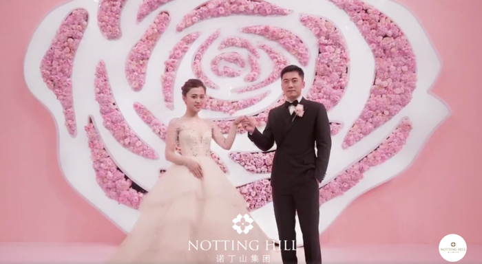 图源：婚礼现场视频截图（左为丁斯晴，右为王焜恒）