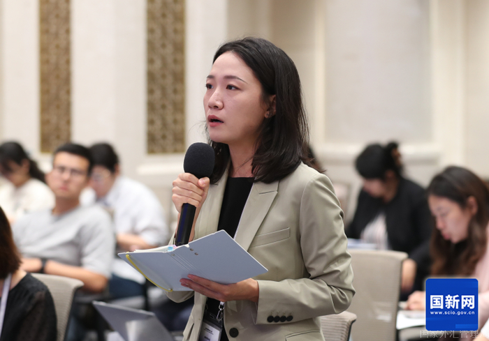 中央广播电视总台央广网记者提问（赵一帆摄）