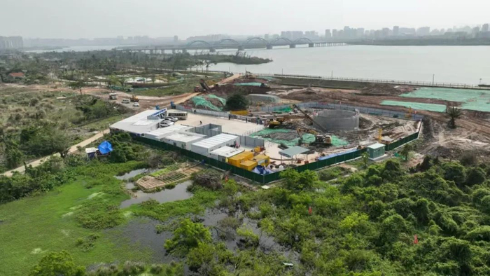 海口220KV滨江输变电新建工程正在紧张施工。（
