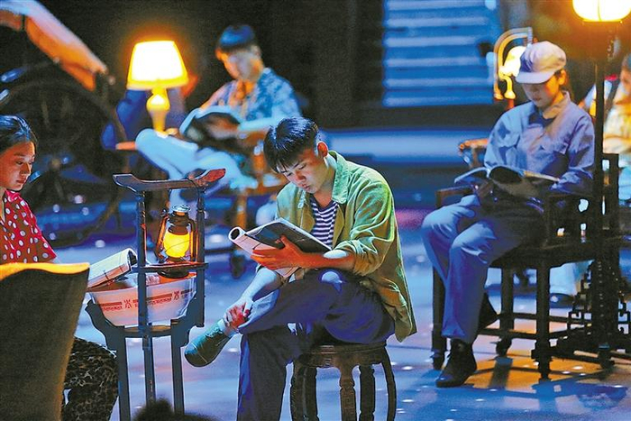 只有红楼梦·戏剧幻城内剧场演出。