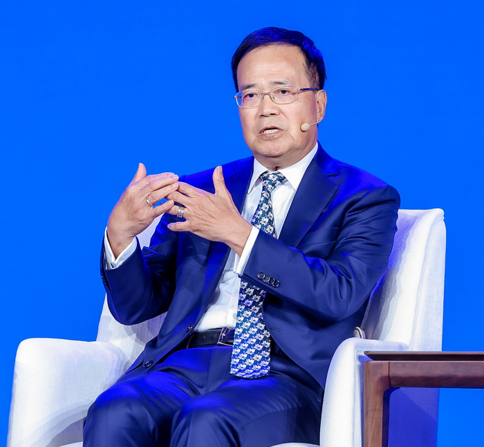 图为香港中华煤气行政总裁黄维义（香港中华煤气提供）