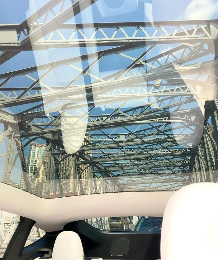 图/Model Y全景天幕