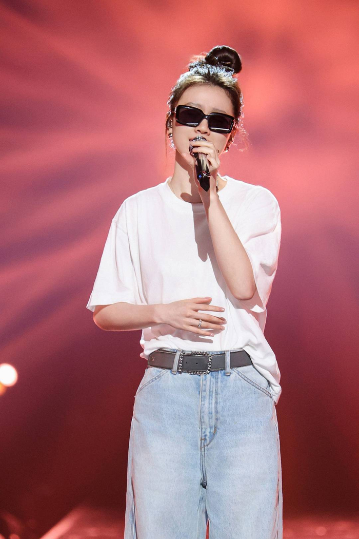 单依纯 图据节目组