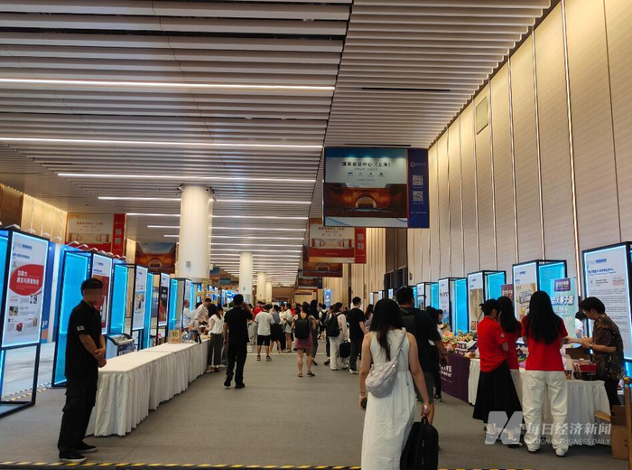 第八届进博会展区供需对接会现场 图片来源：每经记者 张韵 摄