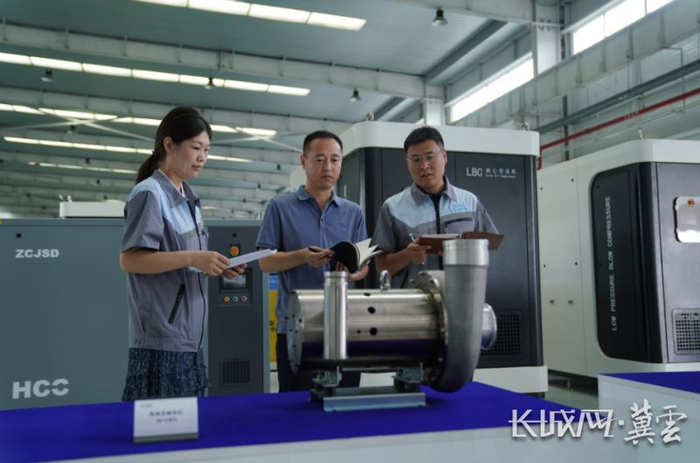 辛集市科工局科创中心主任到金士顿调研 。长城网·冀云客户端记者 富心迪 摄