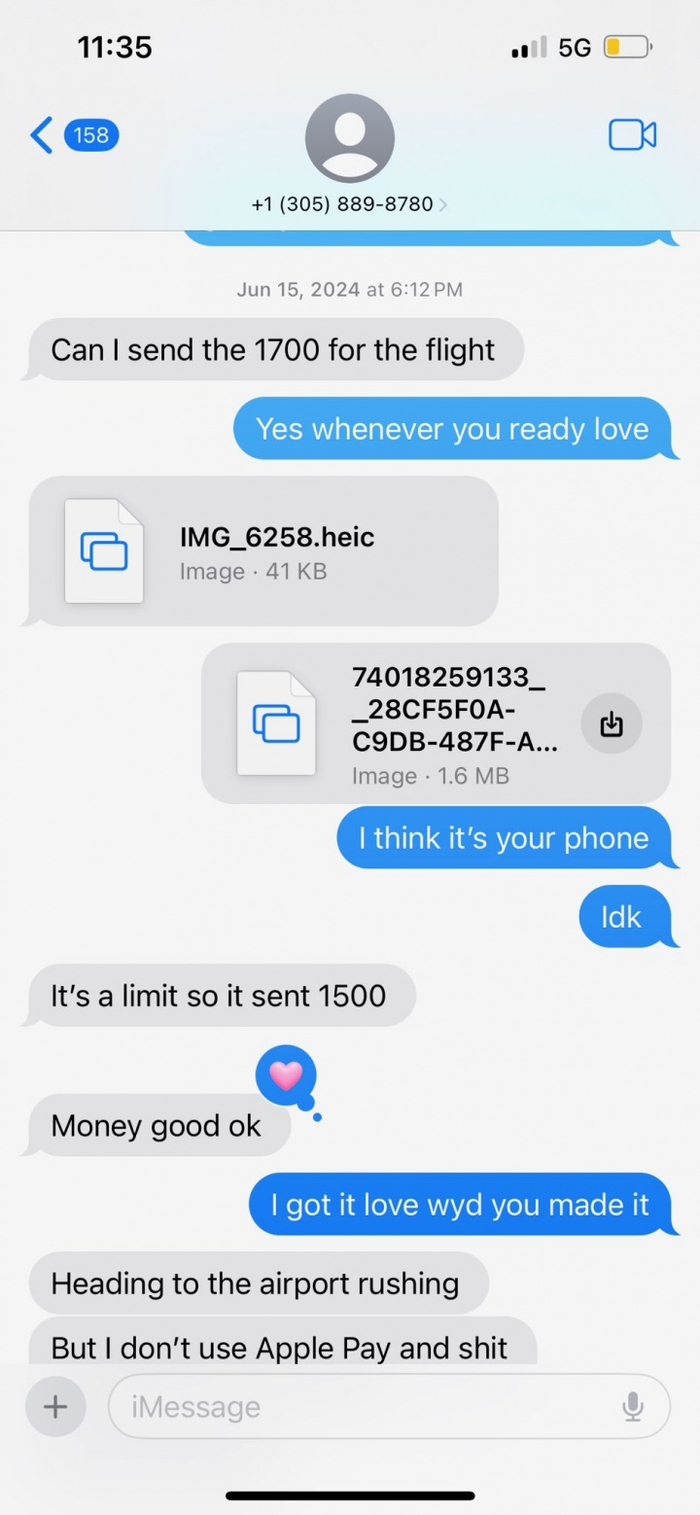 该女子晒拉塞尔为其买机票的短信截图