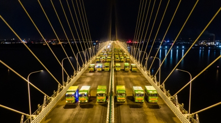 常泰长江大桥完成荷载试验。图/省交建局