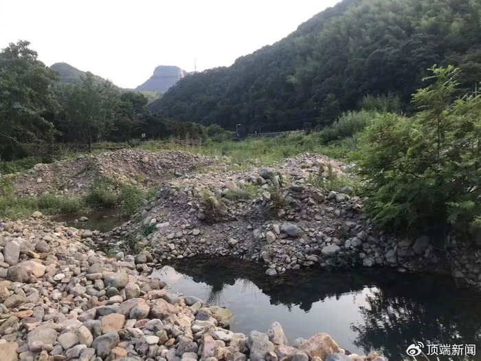 方女士表示：“因为溺水时间太久，脑损伤严重，导致视力低下、运动障碍，智力也受了影响。”