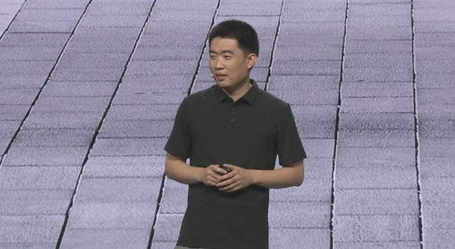 ▲理想汽车创始人、董事长兼CEO李想
