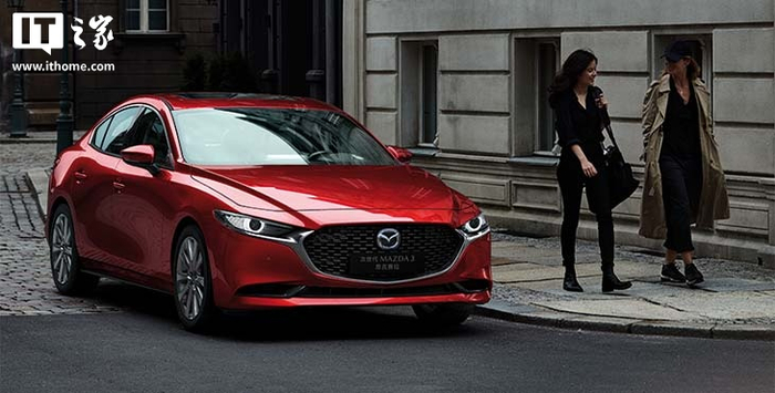 图为 2023 款长安马自达 3 昂克赛拉，下同