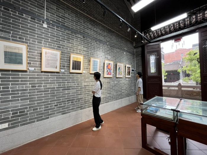 (党员、入党积极分子欣赏廉洁文化作品)?