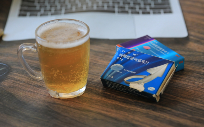 ▲啤酒里加“伟哥”，已涉嫌犯罪。图/IC photo