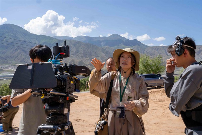 钱添添现场指导第十九届FIRST训练营拍摄