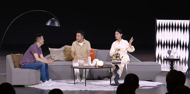 ▲乐道L90发布会现场请来三组家庭上台