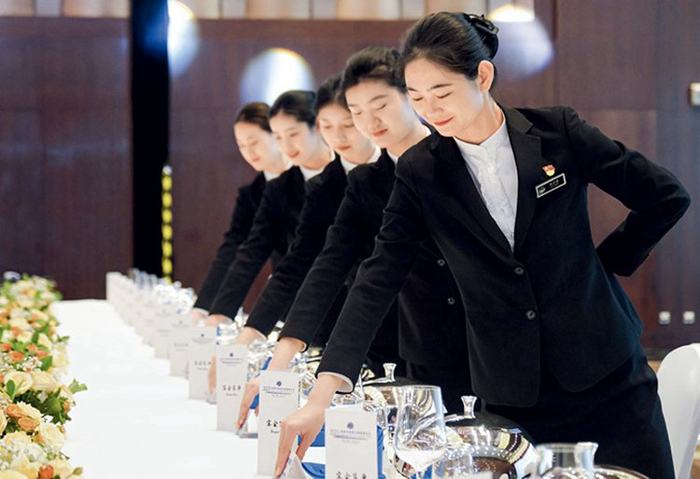 作为首都国际交往中心功能建设的重要平台与窗口，国家会议中心已先后服务保障了40余场重大政务活动