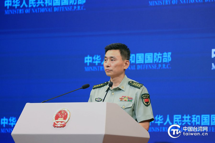 7月30日下午，国防部举行例行记者会，国防部新闻发言人张晓刚答记者问。（中国台湾网记者 陈佳慧 摄）