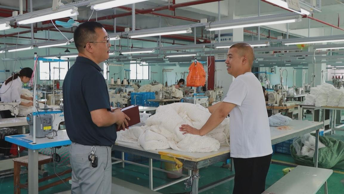 　　来源：遵义台　桐梓融媒　万莲莲　王琨荣　播州融媒　李兴群　杨　洋